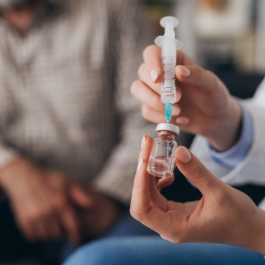 Empresas tornam obrigatória a vacinação dos colaboradores